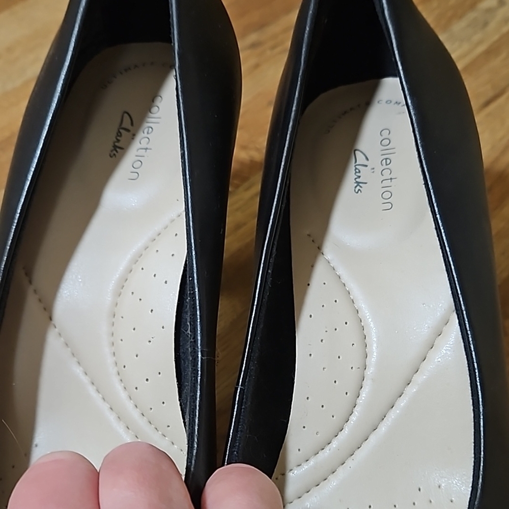 Clarks Collection Black Leather Heels 9-9.5 - Picture 11 of 15